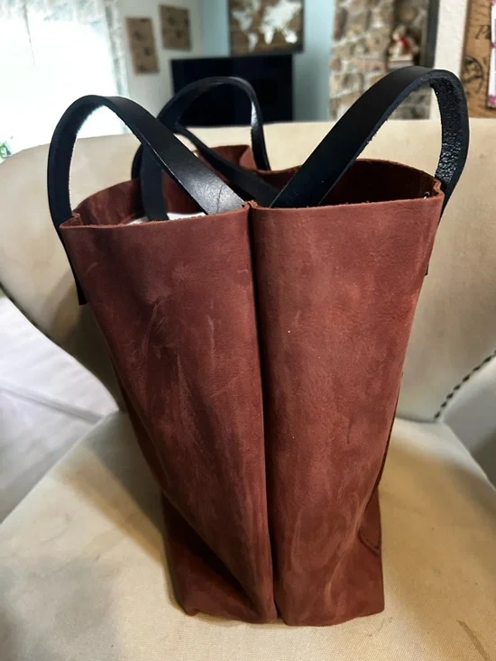 Women's Leather Tote Bag in Rustic Brown with Black Handles - Picture 3 of 5